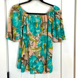 Yee - Size S - Floral Flutter Sleeve Top